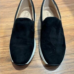 Women’s Black Slip-On Shoes